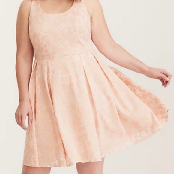 Torrid Light Pink Textured Sleeveless Dress Plus Size 24 | Fit & Flare Zip Back - Picture 1 of 14